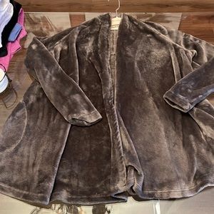 ugh super soft shawl blanket sweater thing haha so comfy